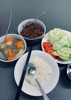 Hình của món Cơm nhà số 12.