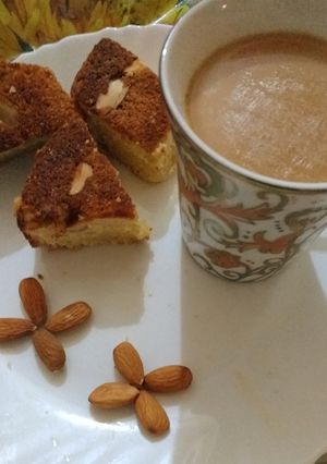 A picture of Almond honey cake.