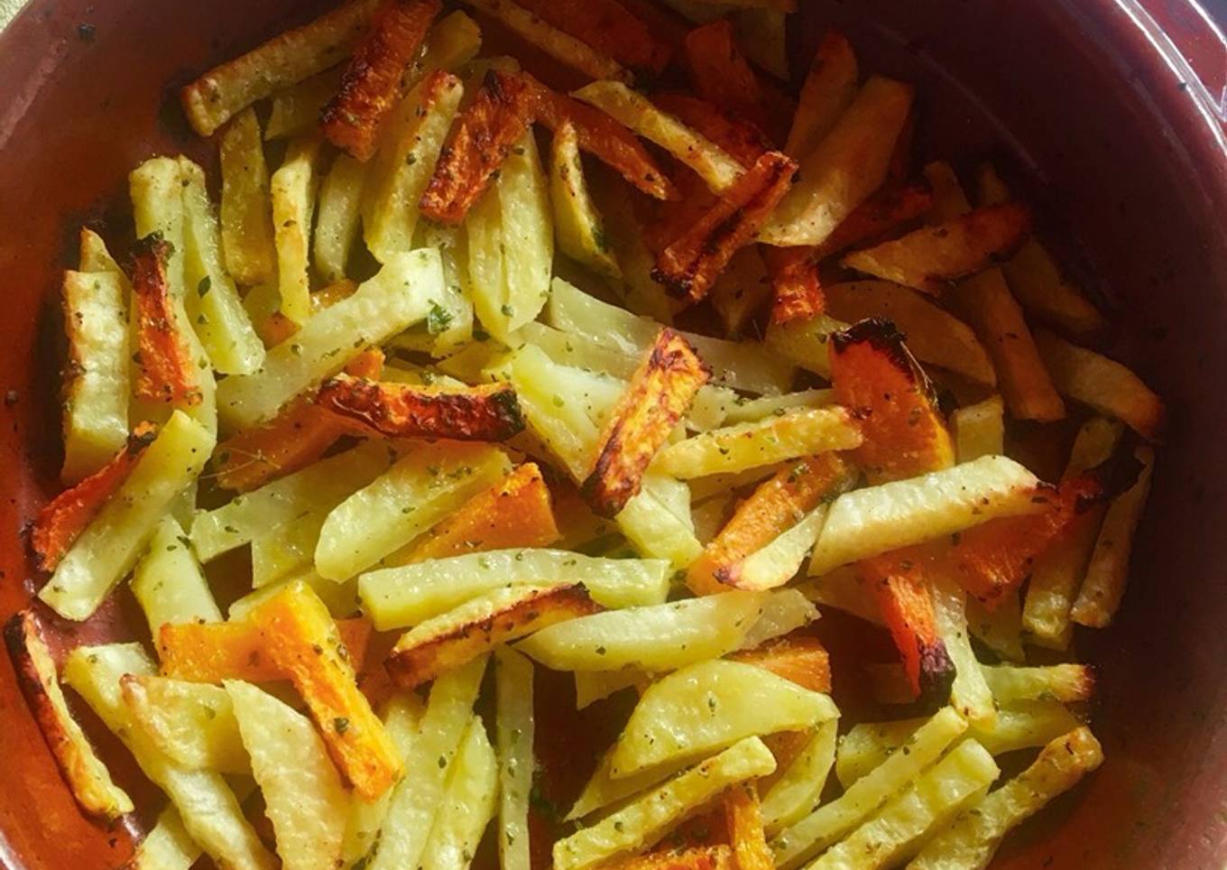 Bastones de patata y calabaza al horno