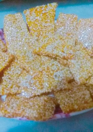 A picture of #Dussehra  Sesame chikki(til ki patti).