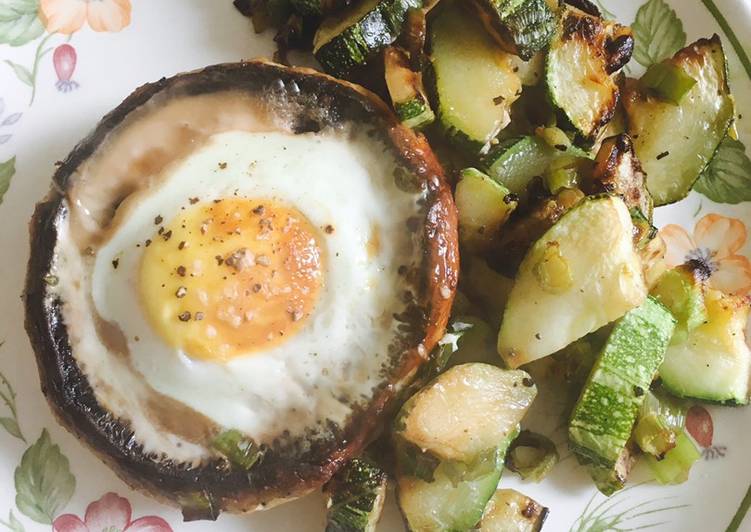 Egg on mushroom with courgette
