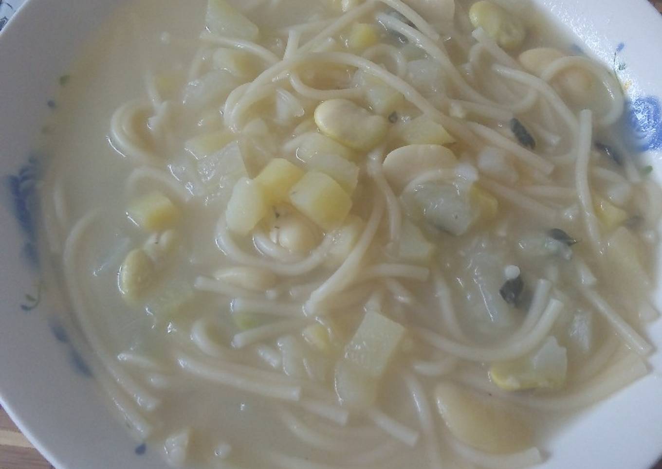 Sopita de calabaza con fideos