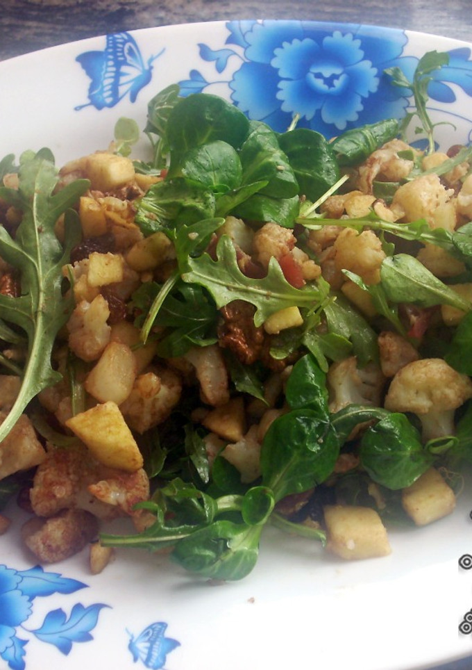 Una foto de Ensalada templada de Coliflor