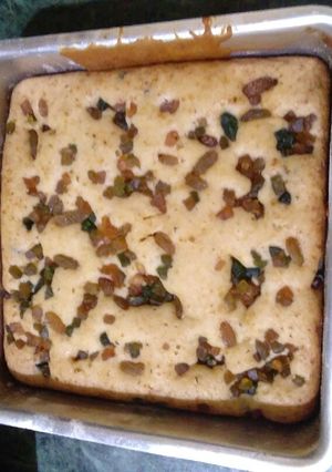A picture of Tutti fruti cake.