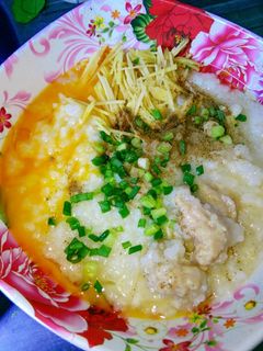 รูปของ โจ๊กหมูเด้งไข่ลาวา