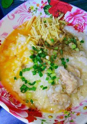 รูปของ โจ๊กหมูเด้งไข่ลาวา