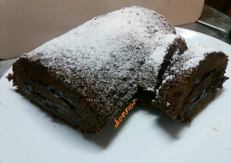 Bolu gulung coklat