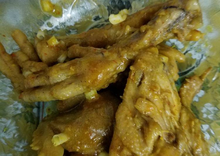 Proses meracik Ceker campur kepala ayam mercon Lezat