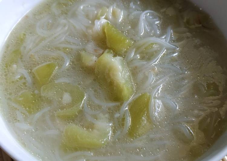 Sup Oyong Bihun
