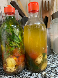 Una foto de Aceite de albahaca