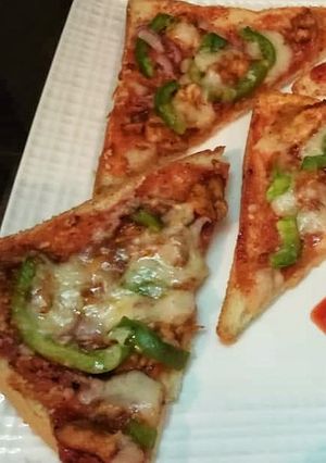 A picture of Pizza sandwich.