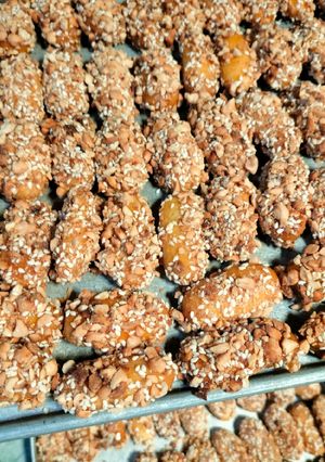 Foto resep Kuker Biji korna wijen #Dapur fitri