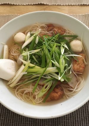 A picture of Somen udon soup.