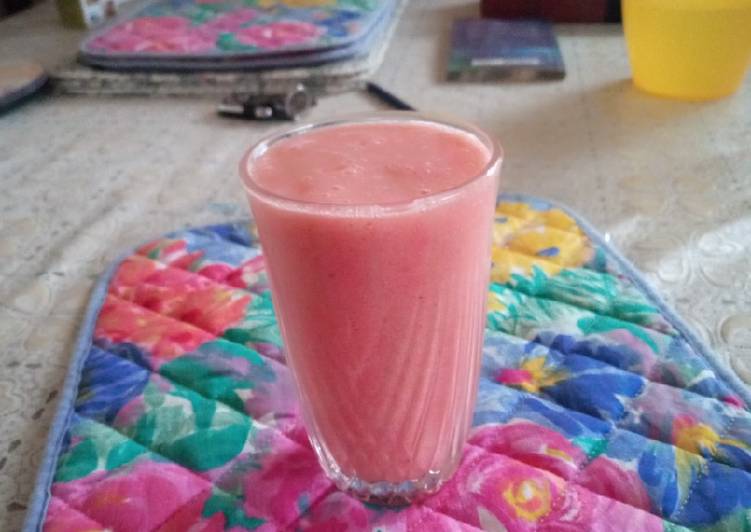 Simple Way to Make Award-winning Strawberry pineapple juice