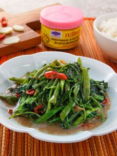 【家樂福廚房】蝦醬炒空心菜 的食譜成品照片