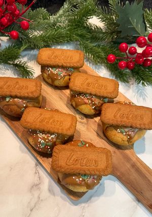 Una foto de Cookies de Lotus y chocolate blanco en Airfryer - Adviento Navidad Cookpad