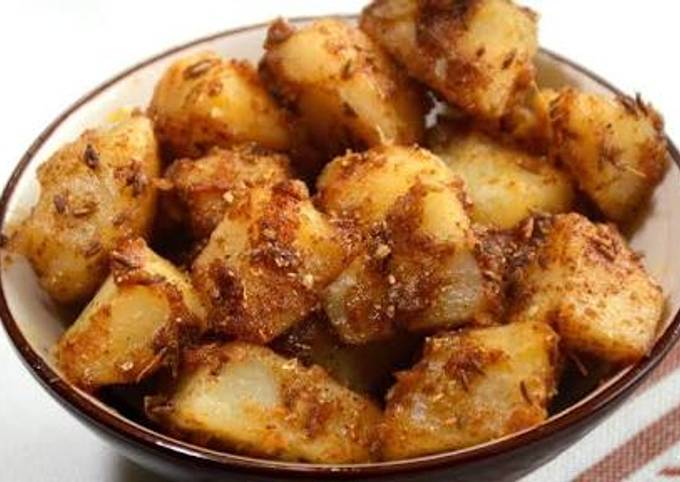 Lasooni aloo with secret masala