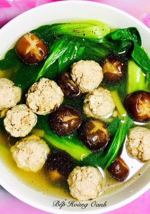 Hình của món Canh Cải Thìa Thịt Viên Nấm.