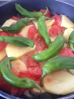 Una foto de Fritada de patatas con verdura