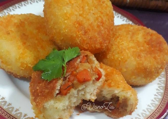 Resep Roti Goreng Gembul Isian Ayam Wortel Ala2 Vanholland Oleh Donna ...