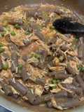 Pasta con pollo sfilacciato