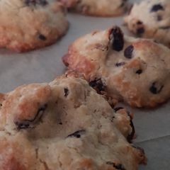A picture of Gluten free rock cakes.