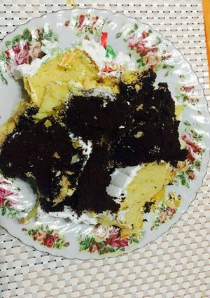 A picture of Vanilla and chocolate cake.