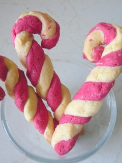 A picture of Candy cane butter cookies.