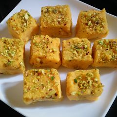A picture of Sweet potato and kiwi kalakand.