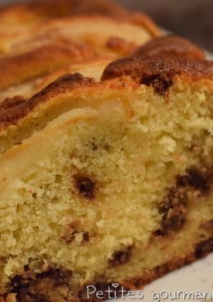 Une photo de Gâteau moelleux aux poires et pépites de chocolat