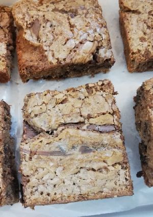 A picture of Hazelnut fudge brownies.
