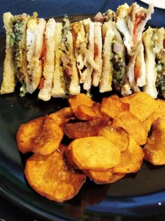 Una foto de Sándwich vips club (a mi manera)