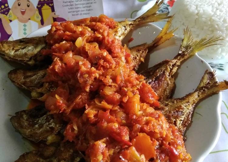Bumbu Menyiapkan Kembung Masak Sous Ala Manado Anti Gagal
