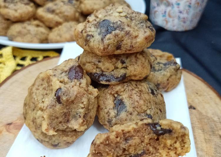 Chewy choco cookies