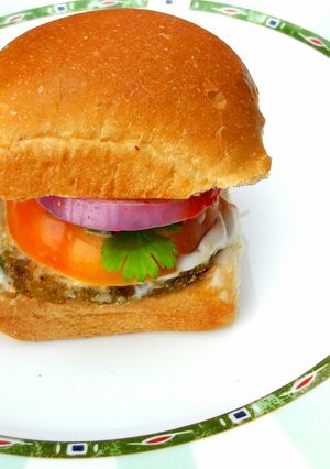 A picture of Tikki Pav Burger.