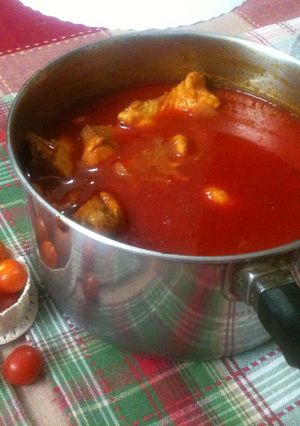 A picture of Fish curry with tamarind.