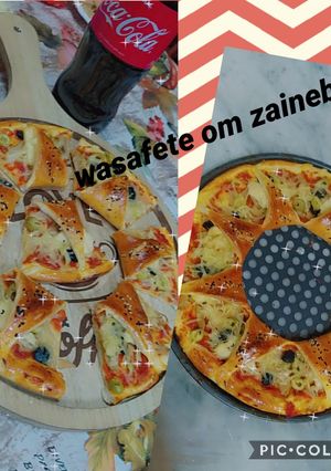 صورة لوصفة بيتزا 🍕 بعجينة سحرية 😋 وشكل رائع 👍❤️