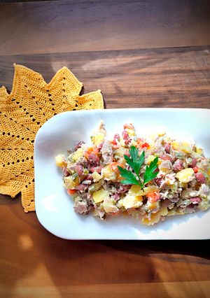 عکسی از دستور سالاد تن ماهی و لوبیا قرمز (Tuna & red beans salad)
