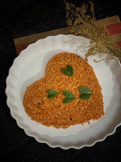 صورة لوصفة طبق الأرز الأحمر