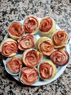 Una foto de Roses de Sant Jordi sense sucre