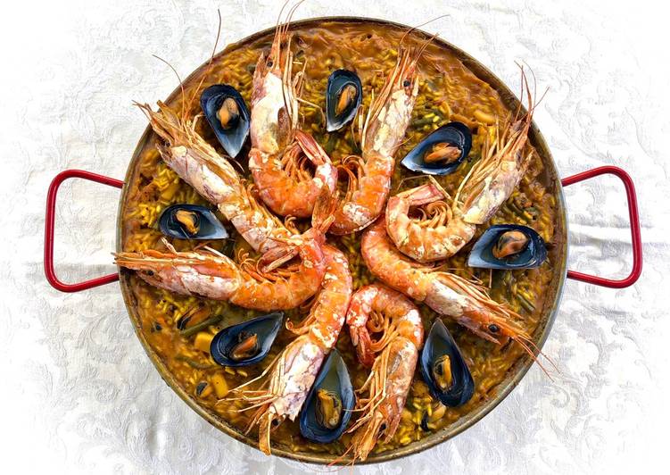 Paella valenciana