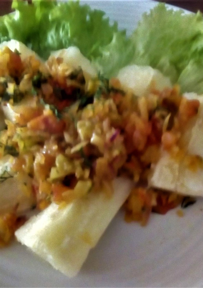 Una foto de Yuca con Mojo Venezolano