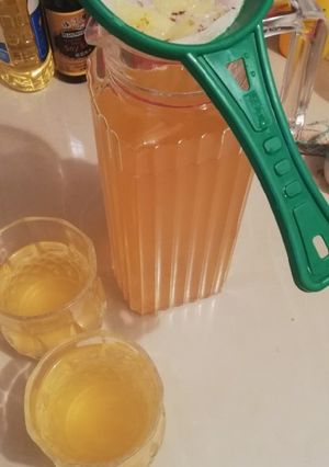 A picture of Pineapple and ginger water.