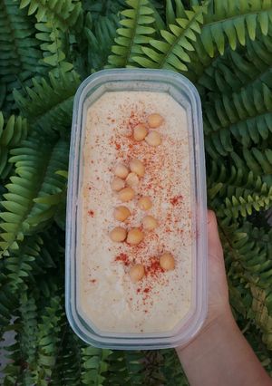 Una foto de Hummus fácil
