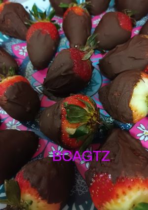 A picture of Chocolate-Covered Strawberries.