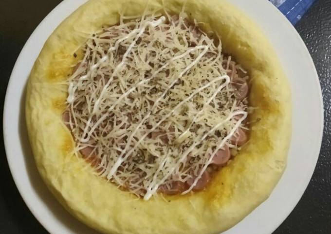 Langkah Mudah untuk Menyiapkan Pizza sosis rumahan, Bikin Ngiler