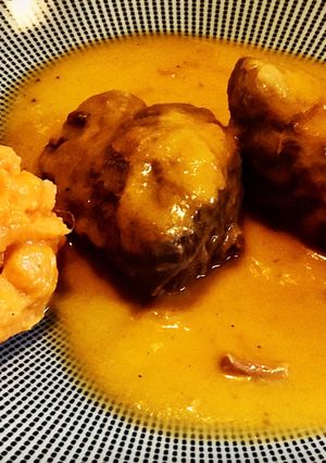 Una foto de Carrilleras en salsa con puré cremoso de boniato 🍠🍂🍠