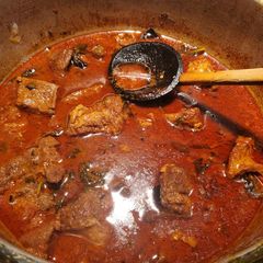 A picture of Mama's Quick Beef Curry.