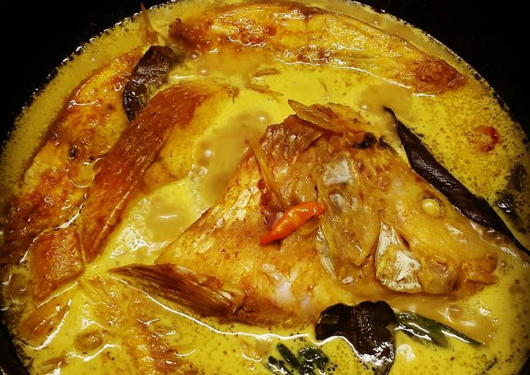 Cara Gampang Menyiapkan Gulai Kepala Ikan Dapur Bunda QQ yang Sempurna