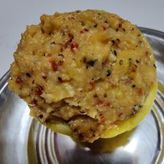 A picture of Passionfruit Shell Chutney.